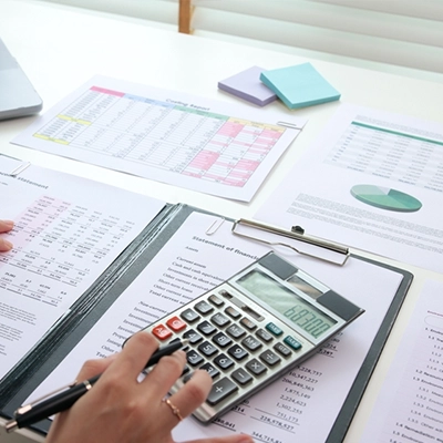 إيقاف الخدمات المالية