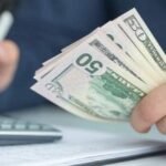 تسديد القروض البنكية وإدارة الديون